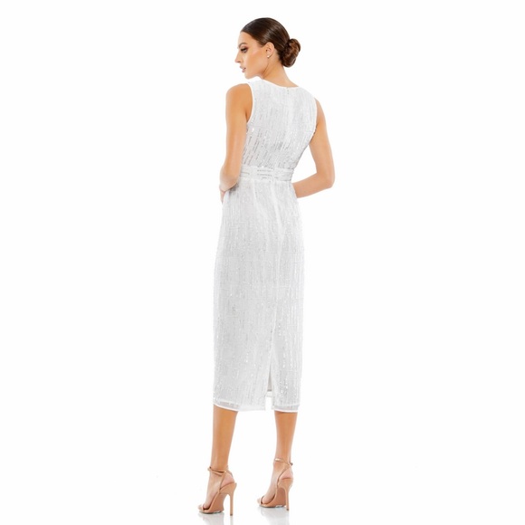 Beaded sleeveless midi dress - Picture 2 of 3